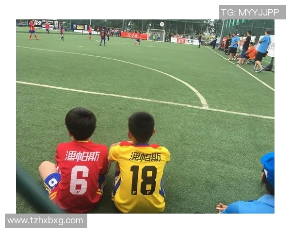 前进鹰与特尔斯的巅峰对决展现足球激情与团队精神的完美结合